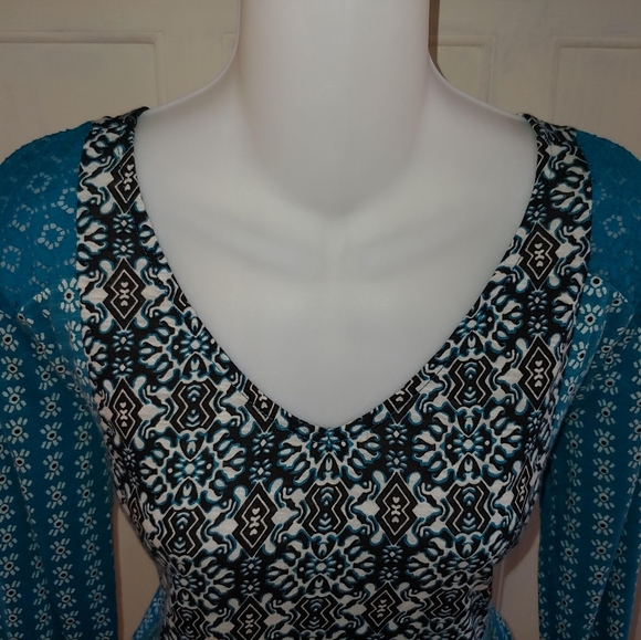 Chip and Pepper Graphic Long Sleeve Top XS Small - Picture 3 of 5